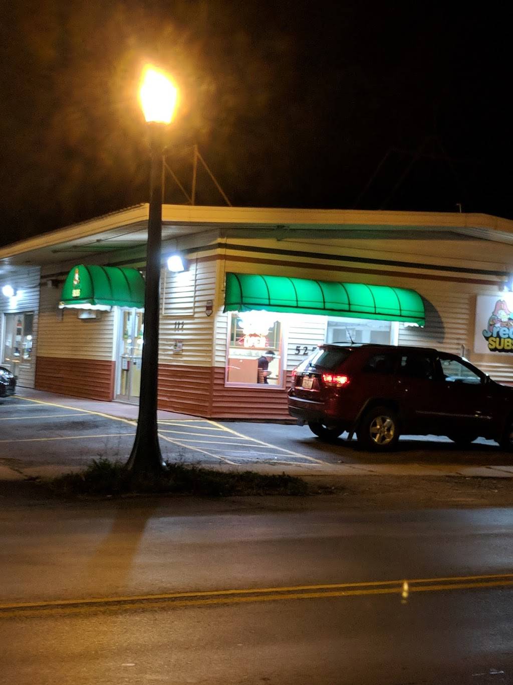 Jrecks | restaurant | 525 Mill St, Watertown, NY 13601, USA | 3157826230 OR +1 315-782-6230