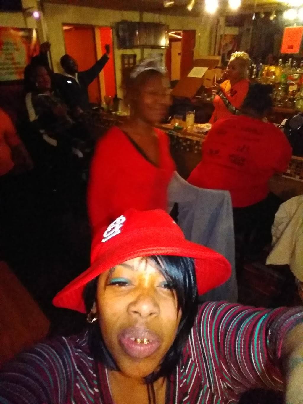 The Boulevard | restaurant | 2543 N Grand Blvd, St. Louis, MO 63106, USA | 3143385548 OR +1 314-338-5548