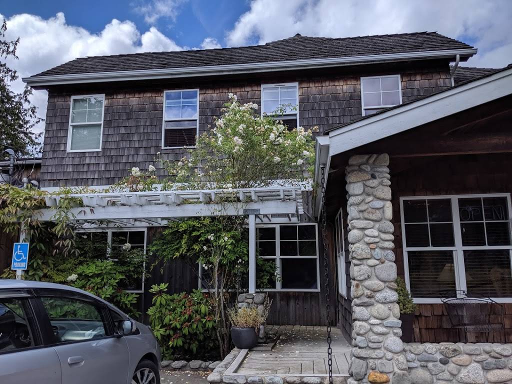 Camano Island Waterfront Bistro | restaurant | 1054 W Camano Dr, Camano, WA 98282, USA | 3603870783 OR +1 360-387-0783