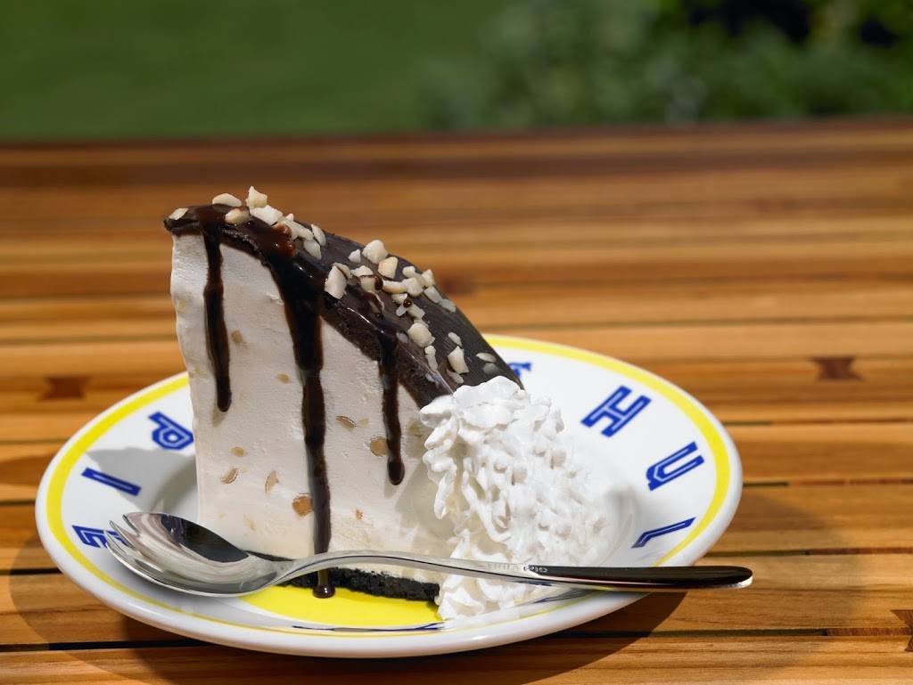 Dukes Huntington Beach | restaurant | 317 Pacific Coast Hwy, Huntington Beach, CA 92648, USA | 7143746446 OR +1 714-374-6446