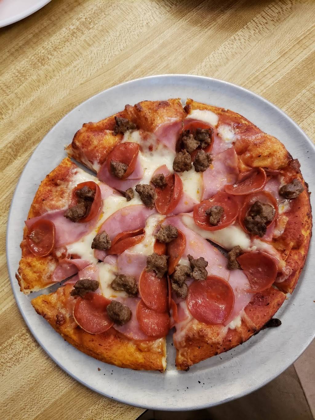 Donatellos Pizza | restaurant | 3981 Commercial St SE, Salem, OR 97302, USA | 5035817777 OR +1 503-581-7777