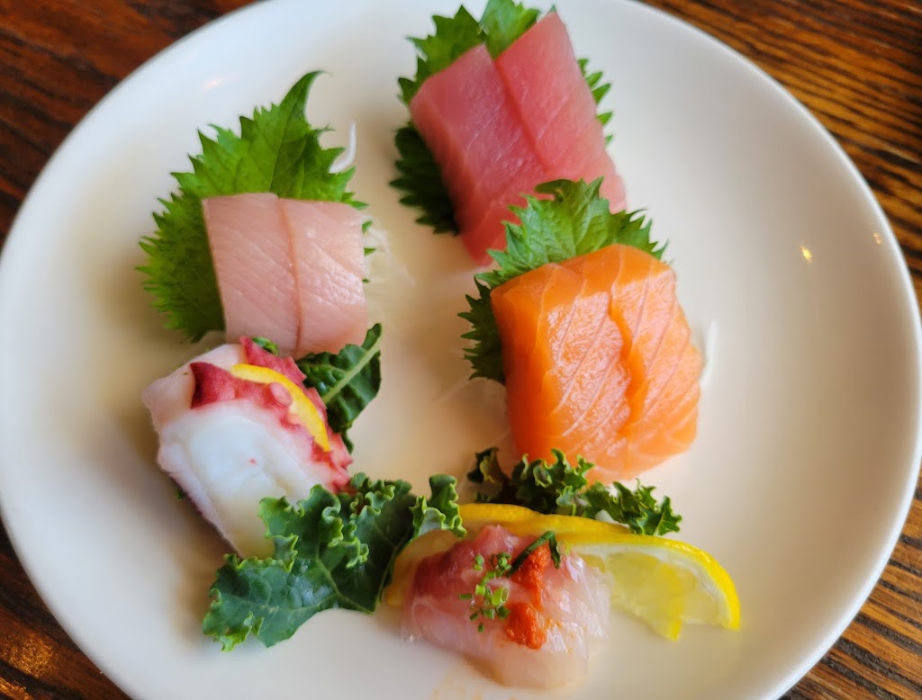 Aka Sushi House | restaurant | 2390 W Alabama St, Houston, TX 77098, USA | 7138077875 OR +1 713-807-7875