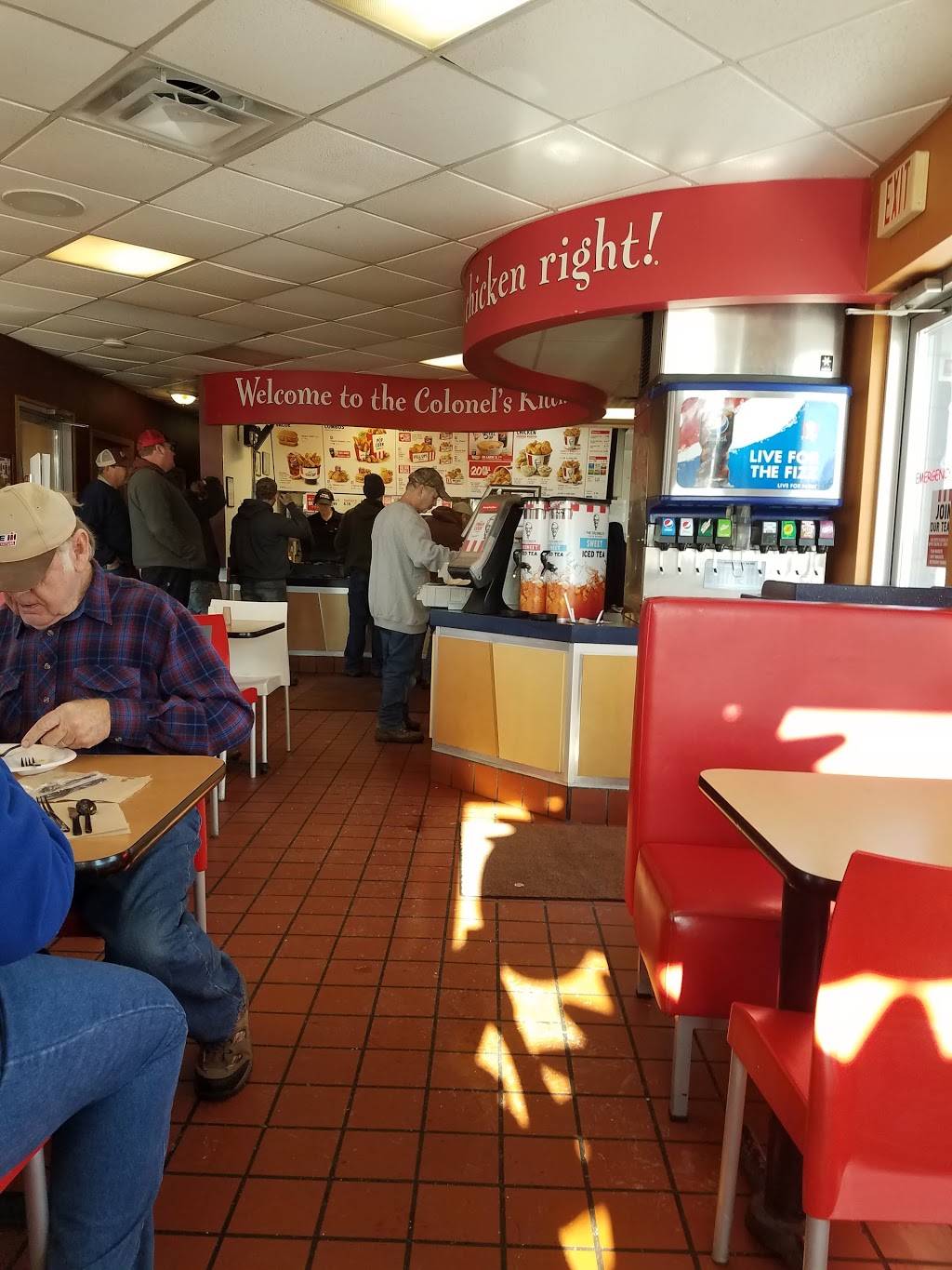 KFC | restaurant | 1201 Coulee Rd, Hudson, WI 54016, USA | 7153869226 OR +1 715-386-9226