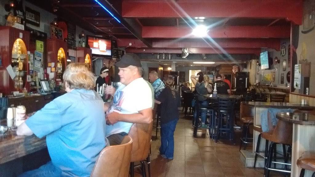 The Verse Lounge & Grill | restaurant | 717 Rose St, La Crosse, WI 54603, USA | 6087821650 OR +1 608-782-1650