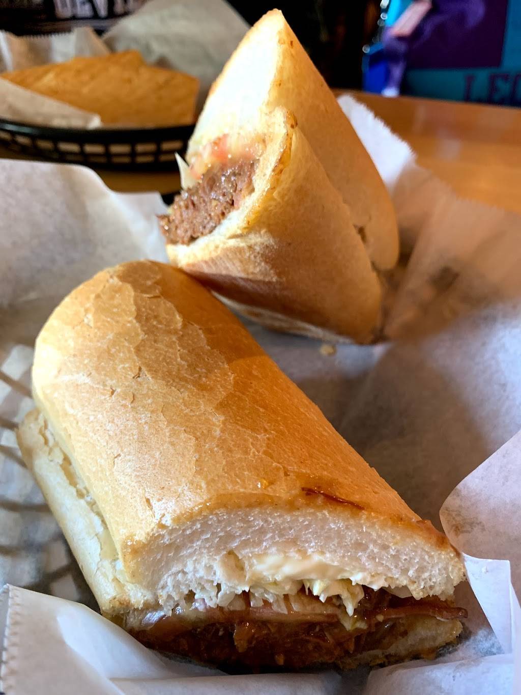 Café Navarre | restaurant | 800 Navarre Ave, New Orleans, LA 70124, USA | 5044838828 OR +1 504-483-8828