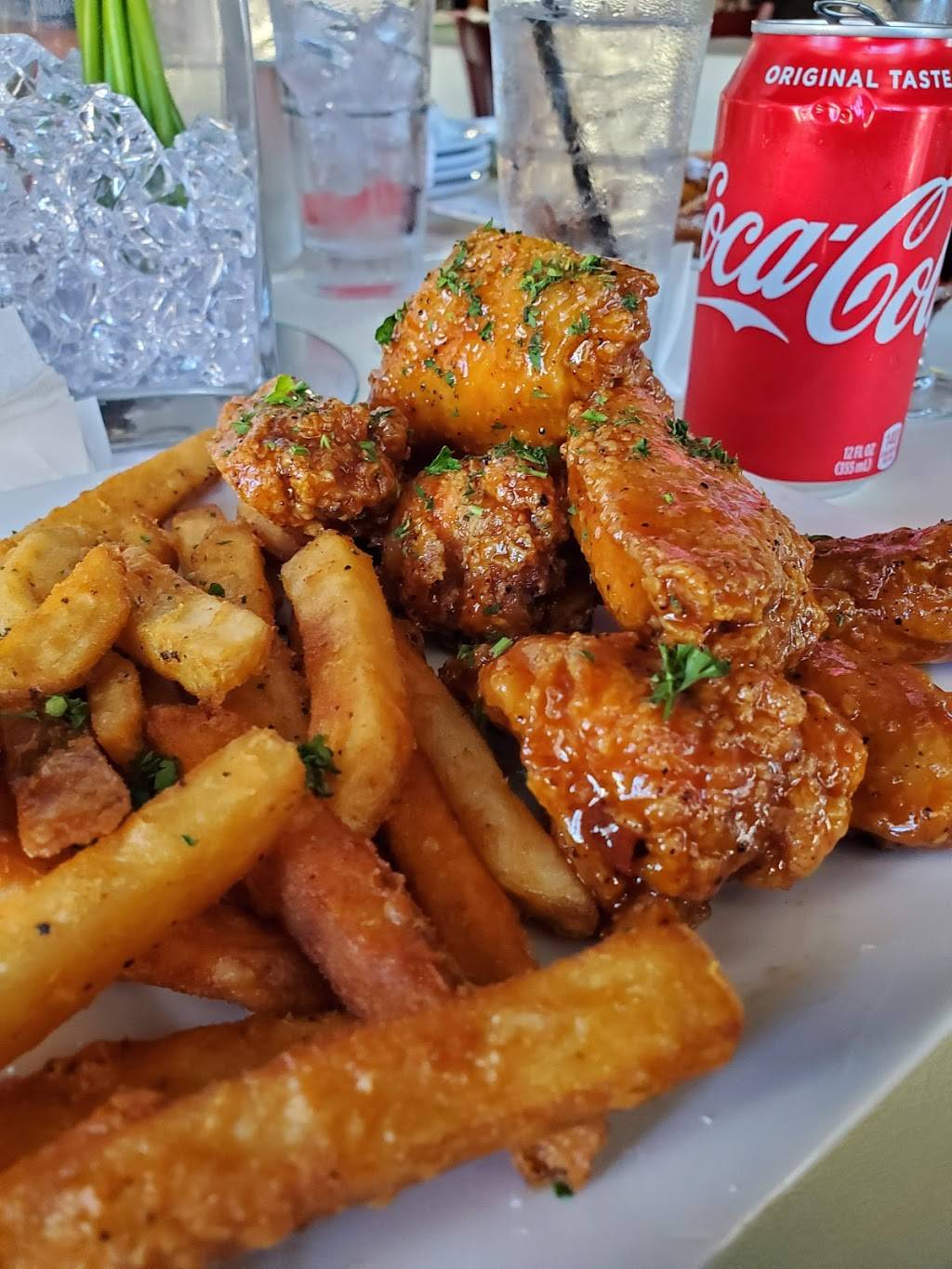 KONA KITCHEN & BAR | restaurant | 1900 Harrison St, Hollywood, FL 33020, USA | 9545349972 OR +1 954-534-9972