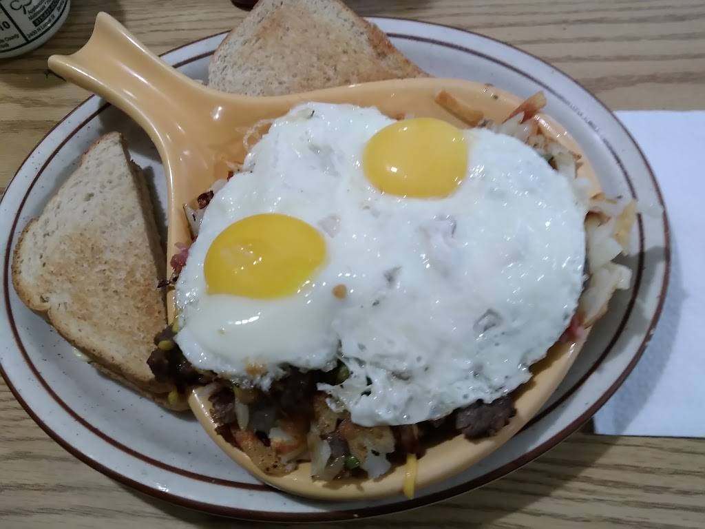 Red Apple | cafe | 1130 Franklin Grove Rd, Dixon, IL 61021, USA | 8152844549 OR +1 815-284-4549