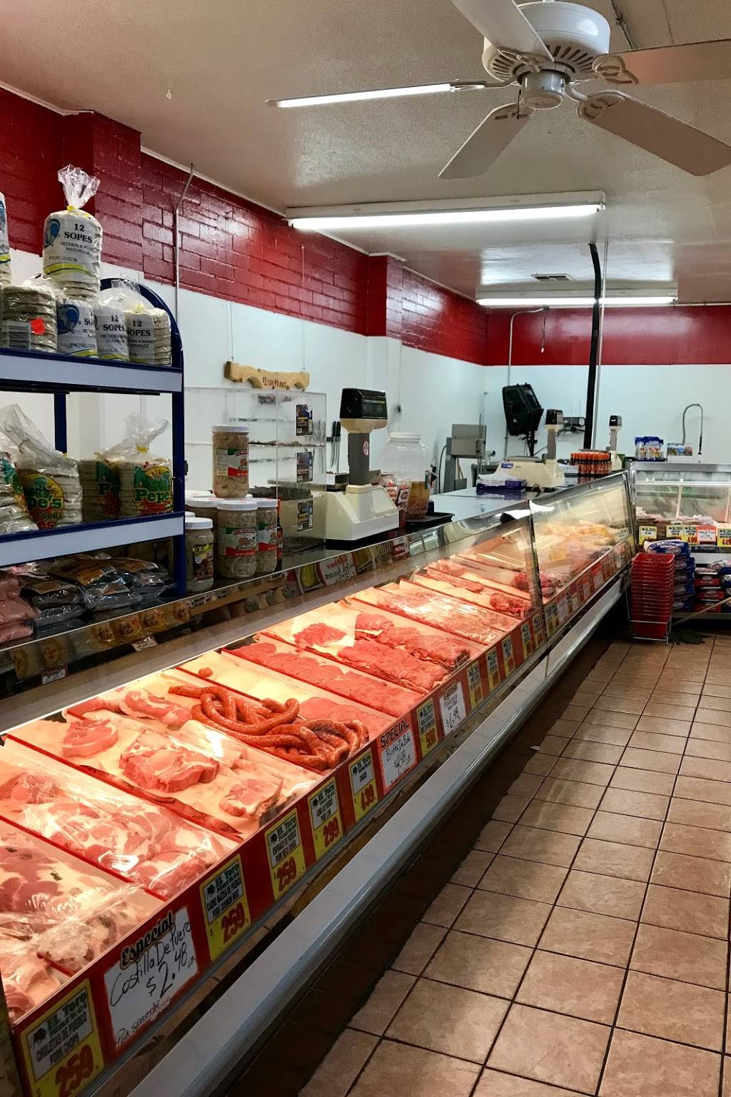 El Toro Market | restaurant | 812 W F St, Oakdale, CA 95361, USA | 2098459910 OR +1 209-845-9910