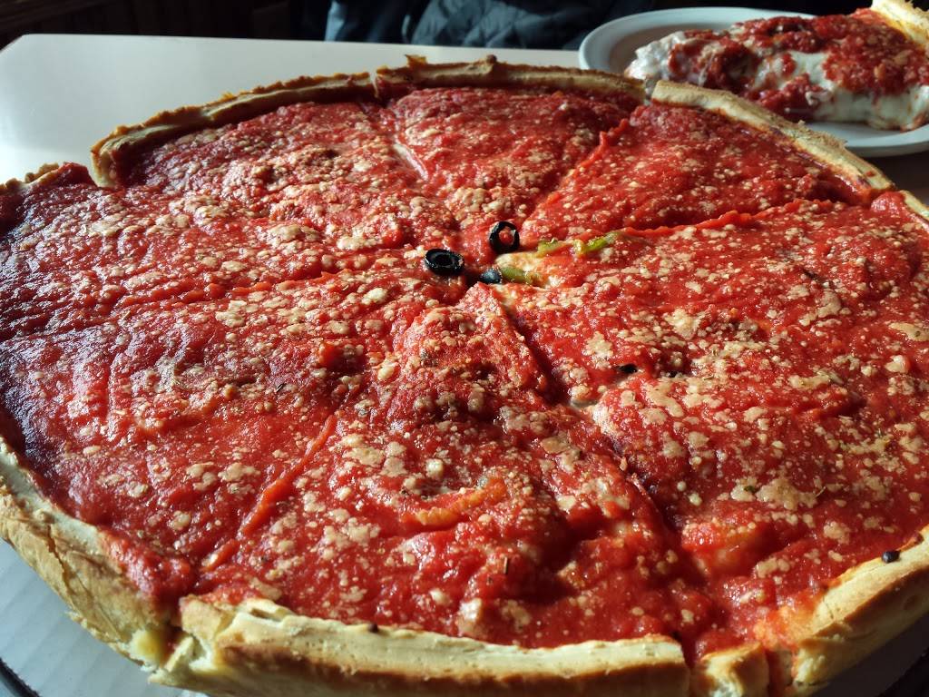 Wig & Pen East | restaurant | 363 N 1st Ave, Iowa City, IA 52245, USA | 3193512327 OR +1 319-351-2327