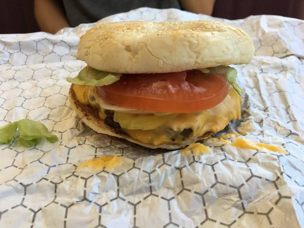 Braums Ice Cream & Burger Restaurant | restaurant | 1415 S Lewis Ave, Tulsa, OK 74104, USA | 9187440446 OR +1 918-744-0446