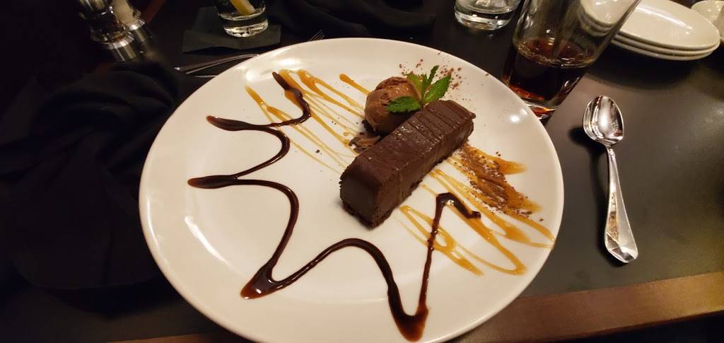 Rob Dobs | restaurant | 801 N Hershey Rd, Bloomington, IL 61704, USA | 3095903434 OR +1 309-590-3434