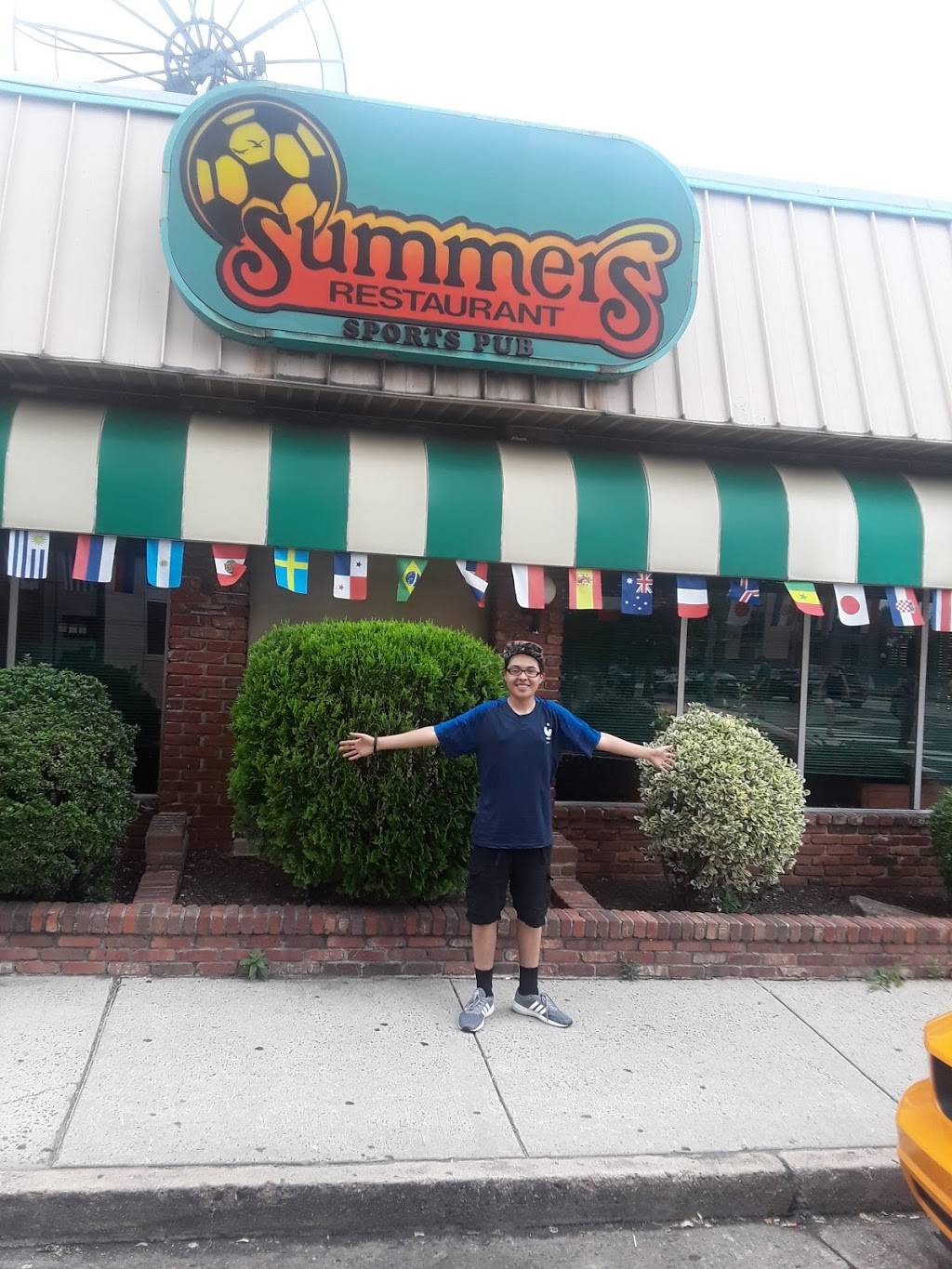 Summers Restaurant | restaurant | 1520 N Courthouse Rd, Arlington, VA 22201, USA | 7035288278 OR +1 703-528-8278