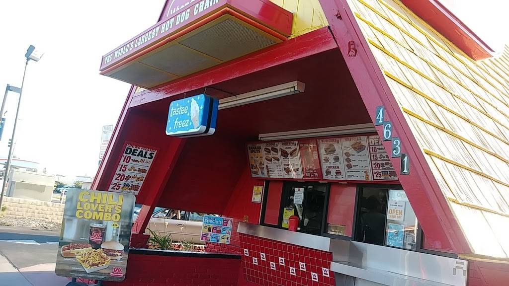 Wienerschnitzel | restaurant | 4631 N Blackstone Ave, Fresno, CA 93726, USA | 5592222727 OR +1 559-222-2727