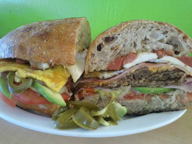 Super Tortas Chilangas Lodi Avenue | restaurant | 505 E Lodi Ave, Lodi, CA 95240, USA | 2093651959 OR +1 209-365-1959