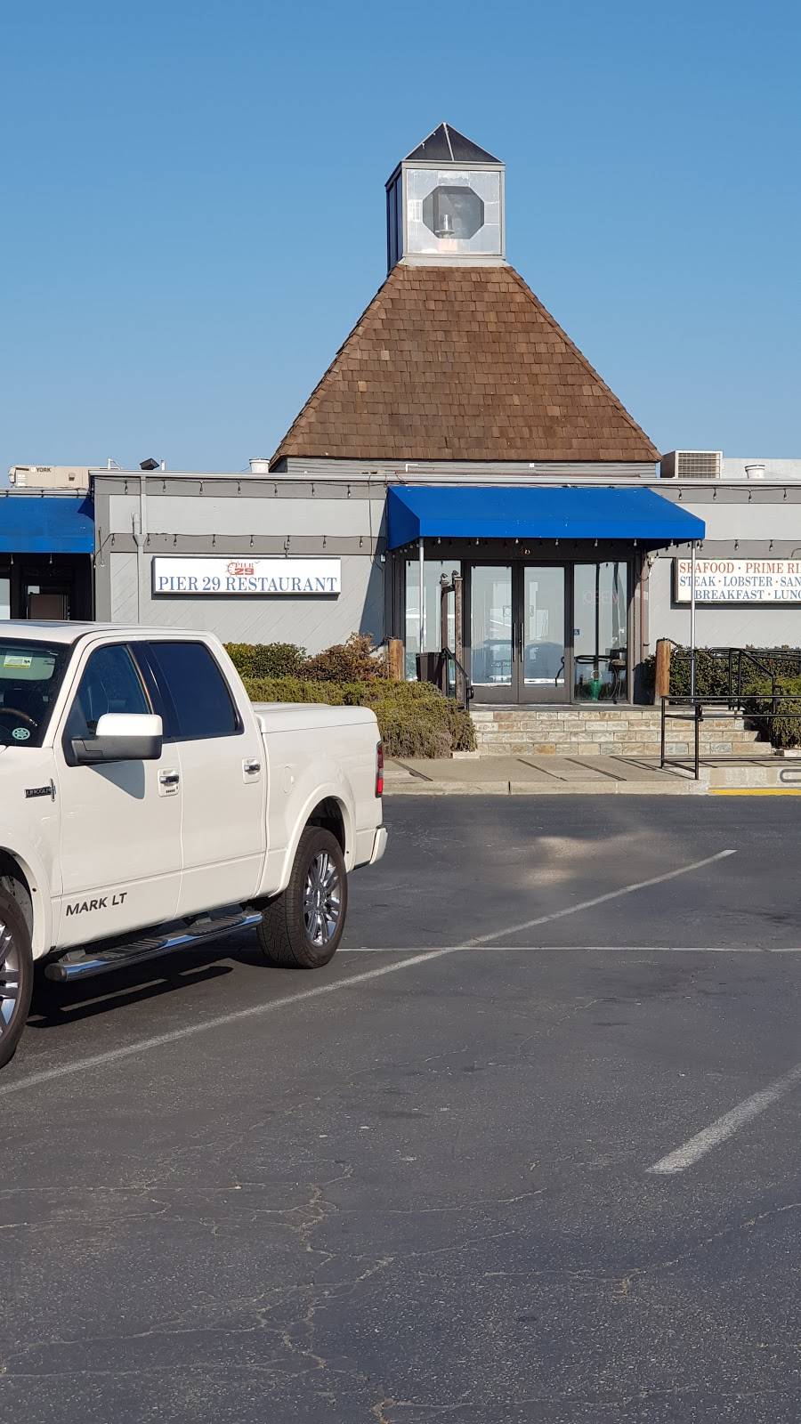 Pier 29 | restaurant | 1148 Ballena Blvd, Alameda, CA 94501, USA | 5108655088 OR +1 510-865-5088
