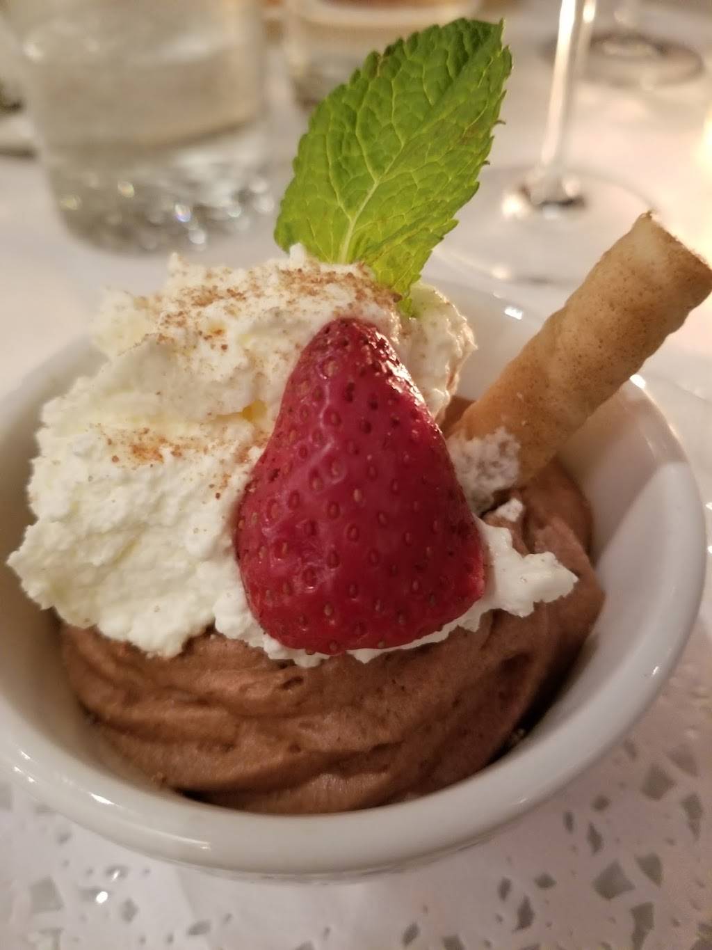 Merlot Restaurant | restaurant | 2994 Bloor St W, Etobicoke, ON M8X 1C2, Canada | 4162360081 OR +1 416-236-0081