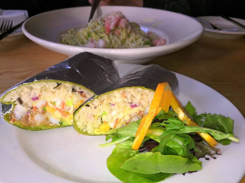 Flying Fish Bar & Grill | restaurant | 211 San Mateo Rd, Half Moon Bay, CA 94019, USA | 6507121125 OR +1 650-712-1125