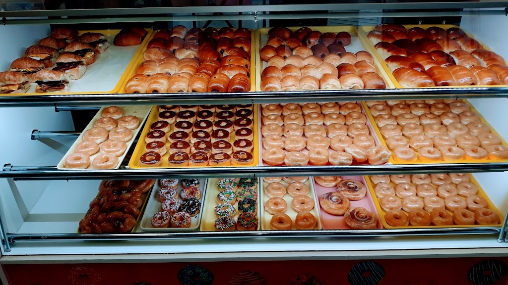 Campus Donuts And Kolaches | bakery | 2303 N Bryant Blvd, San Angelo, TX 76903, USA | 3257035020 OR +1 325-703-5020