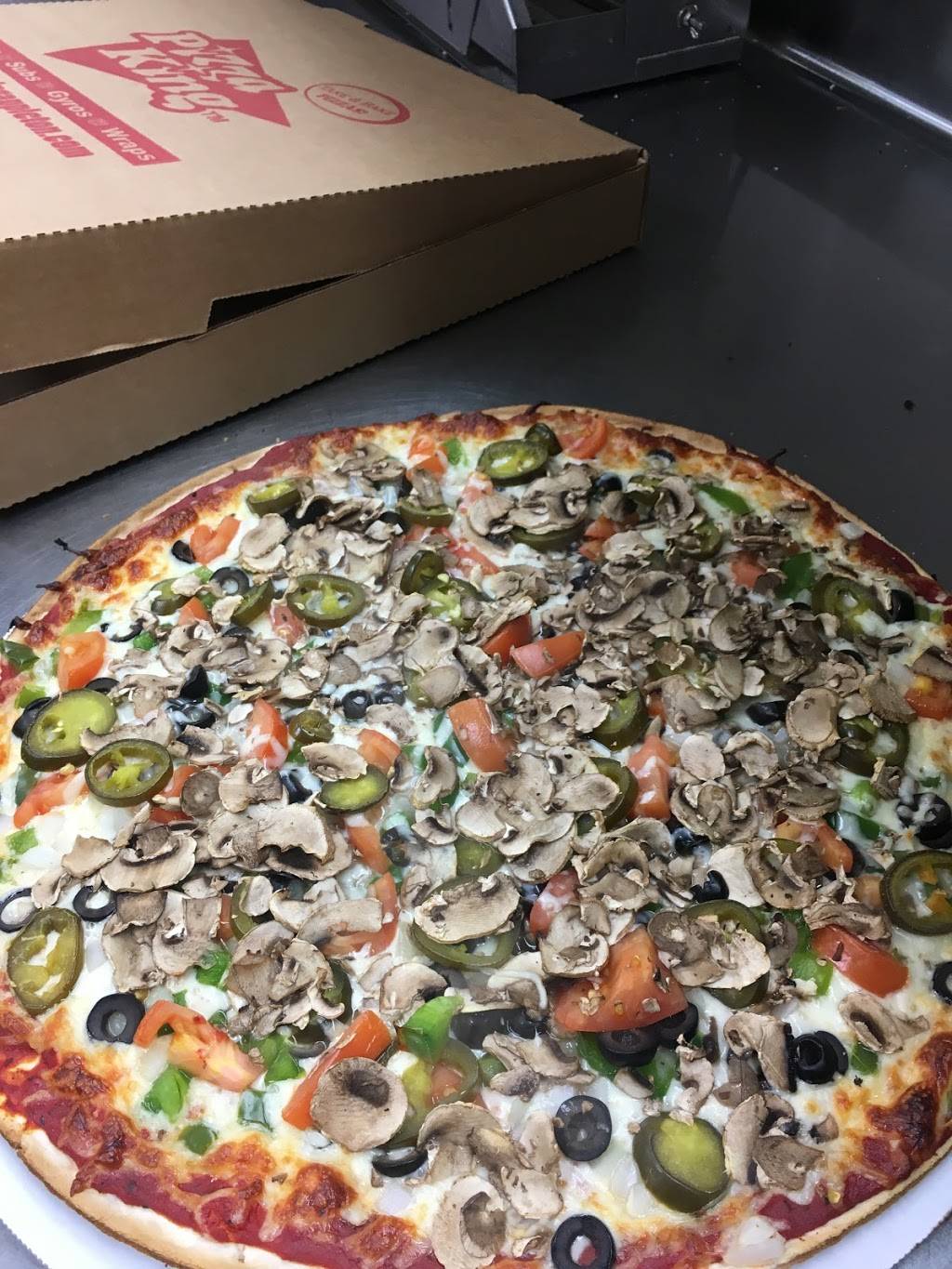 Pizza King | restaurant | 800 E Wisconsin Ave, Appleton, WI 54911, USA | 9207316577 OR +1 920-731-6577