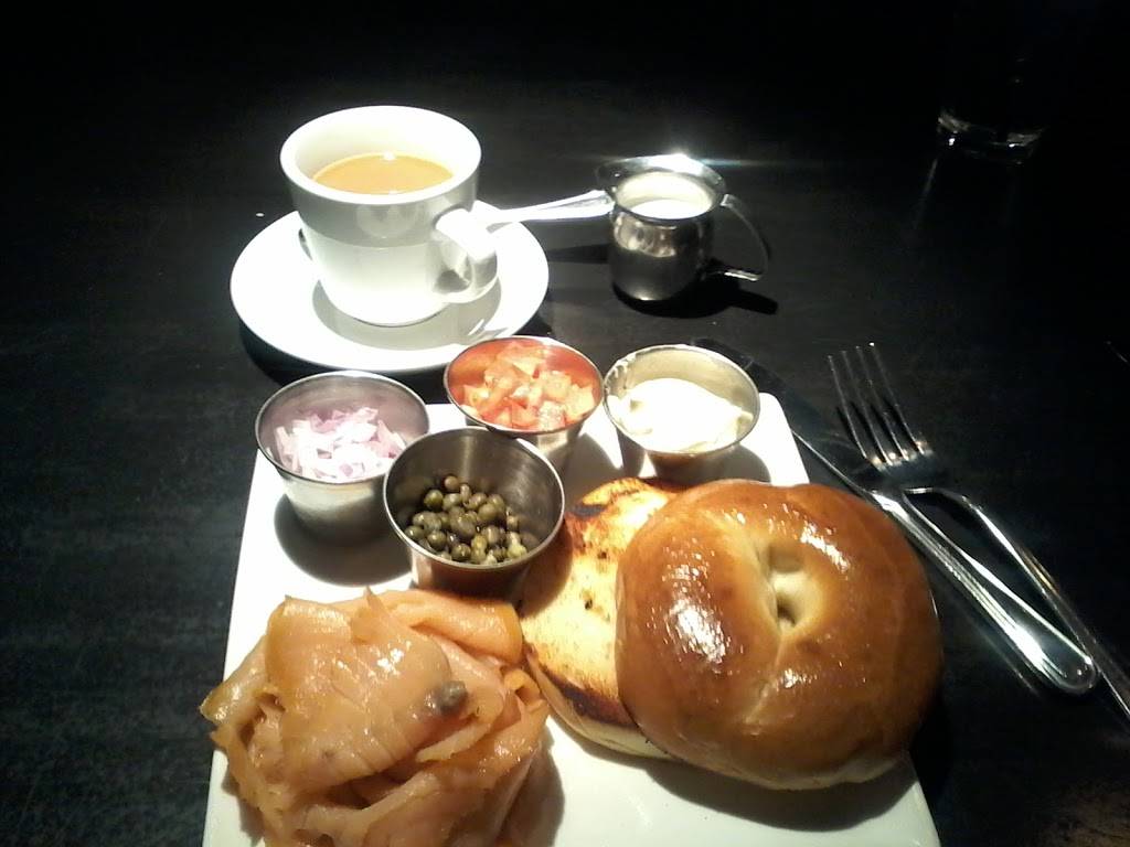 Triumph Grill | restaurant | 3419 Olive St, St. Louis, MO 63103, USA | 3144461801 OR +1 314-446-1801