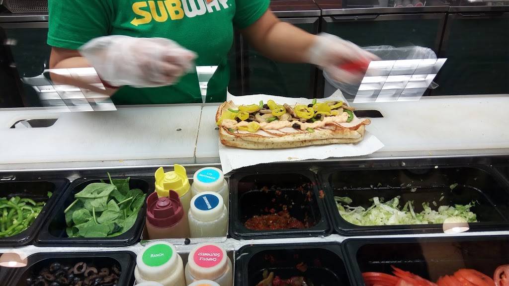 Subway | restaurant | 37 E 25th St, Baltimore, MD 21218, USA | 4106625762 OR +1 410-662-5762