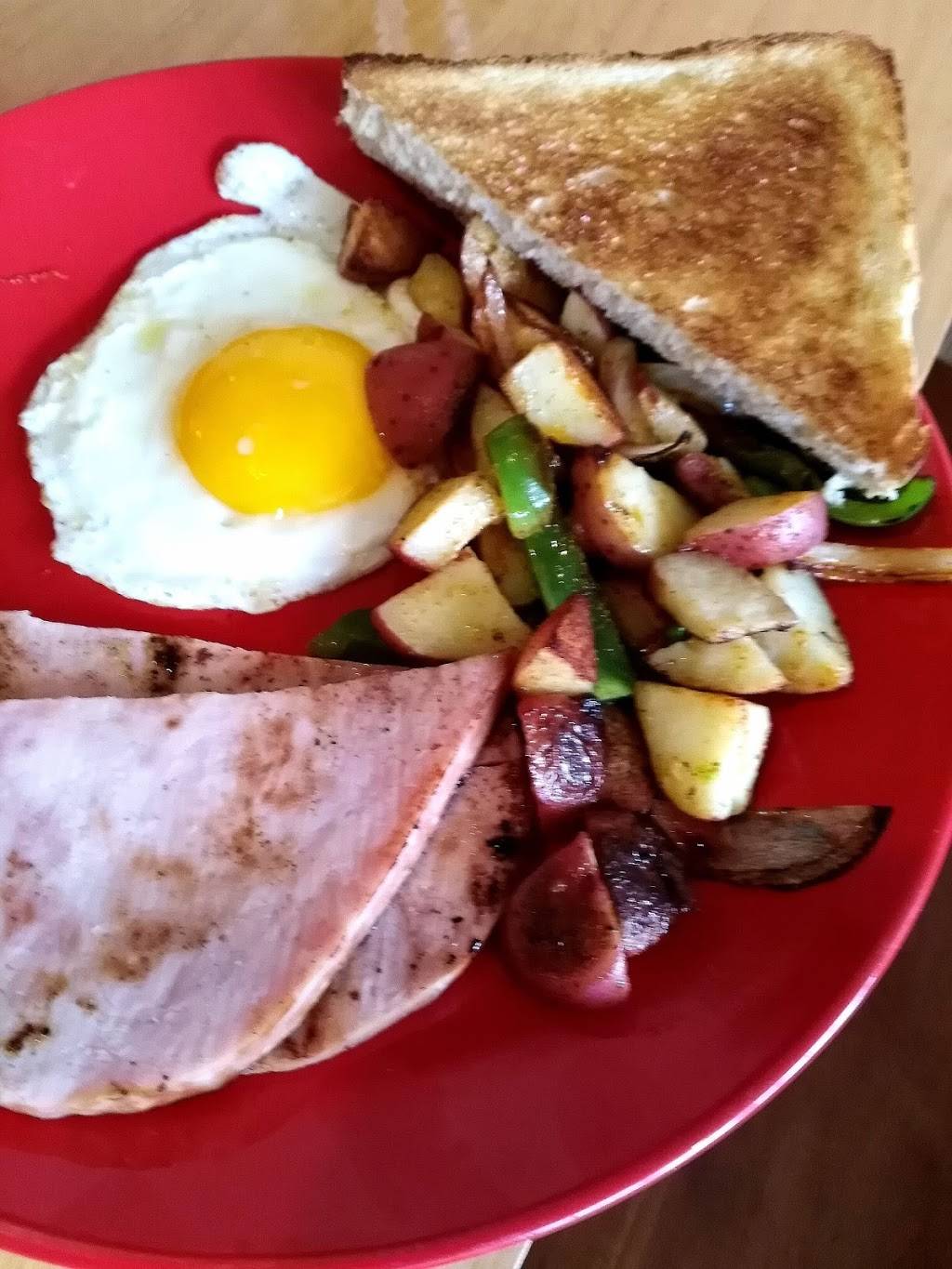 World Famous MOMS | restaurant | 204 S Main St, Aubrey, TX 76227, USA | 9402024940 OR +1 940-202-4940