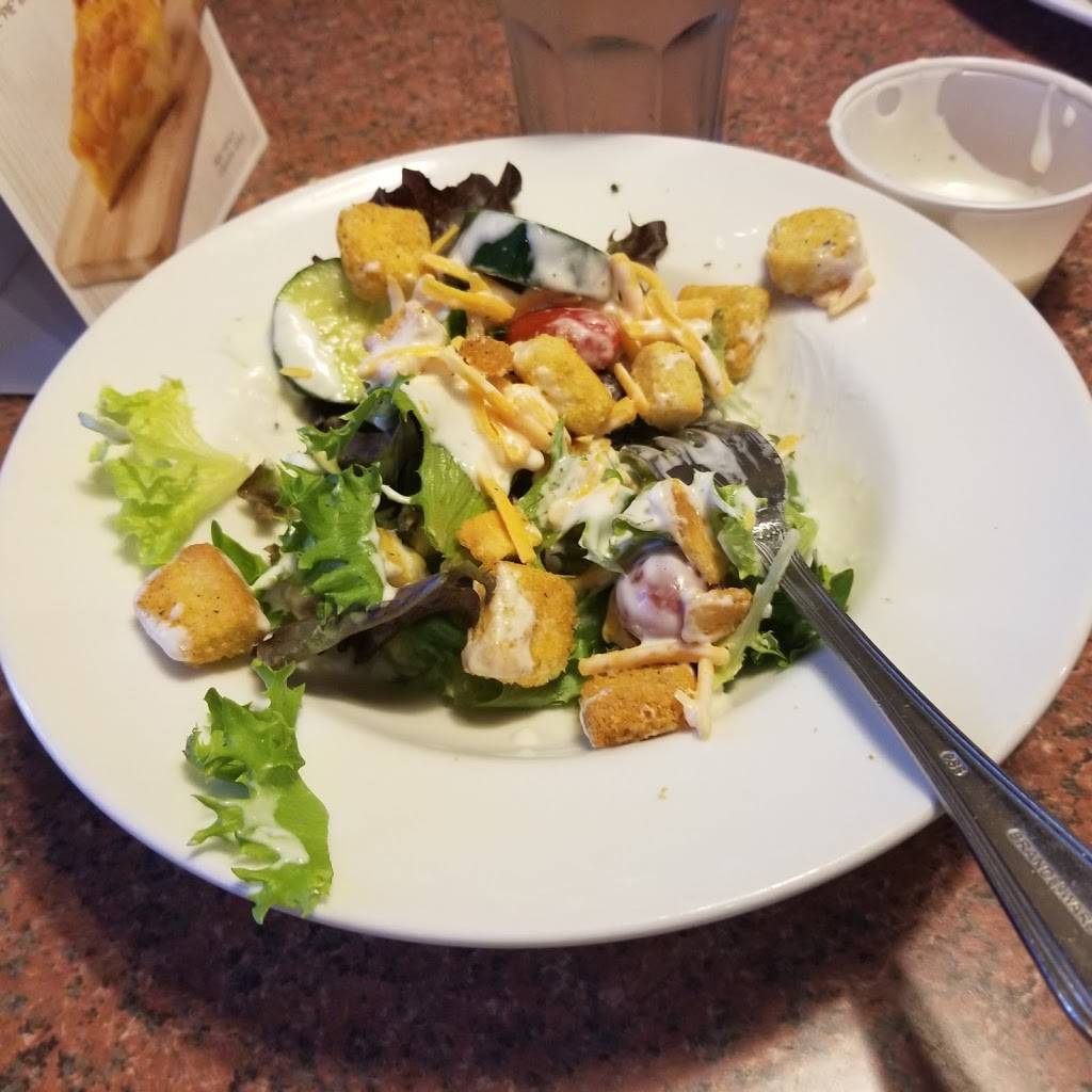 Sharis Cafe and Pies | bakery | 29690 Town Center Loop W, Wilsonville, OR 97070, USA | 5036856395 OR +1 503-685-6395