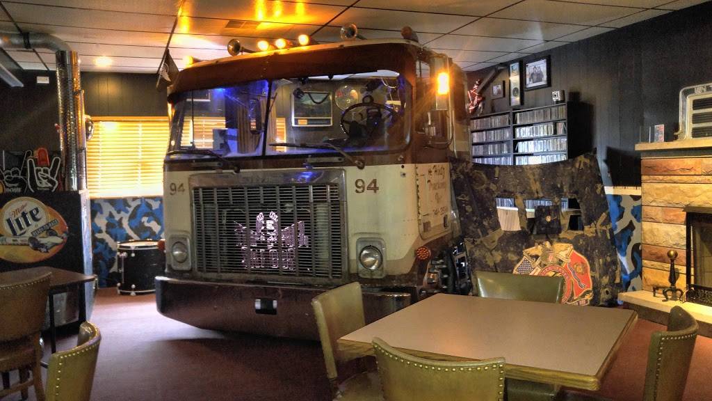 Top Fuel Saloon | restaurant | 275 S Hickory St, Braidwood, IL 60408, USA | 8154583000 OR +1 815-458-3000