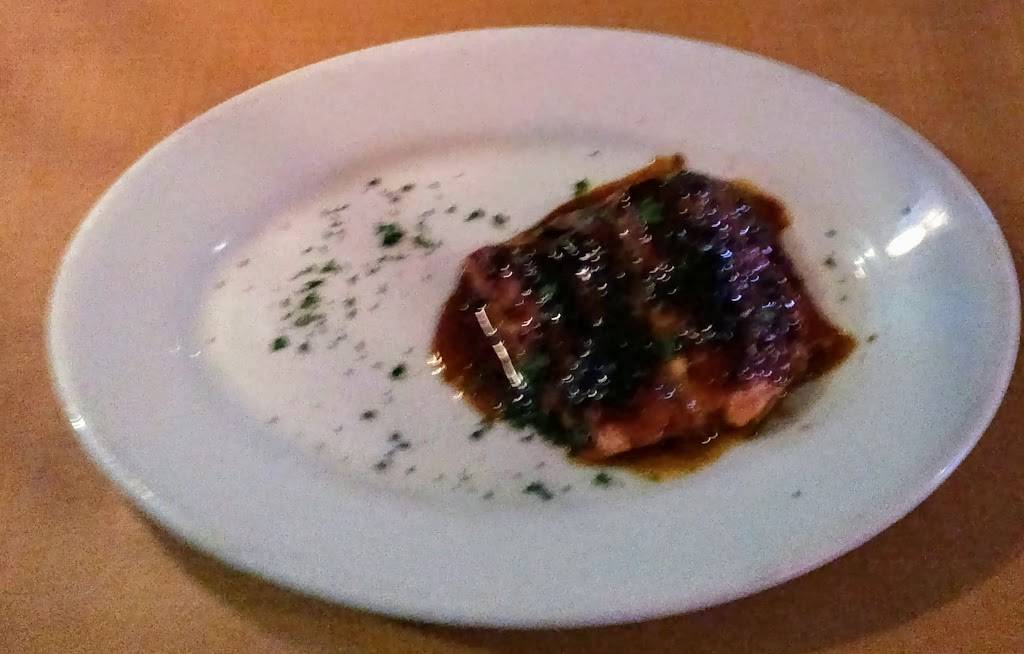 G. Subus Leather Bottle | restaurant | 20300 Farmington Rd, Livonia, MI 48152, USA | 2484742420 OR +1 248-474-2420