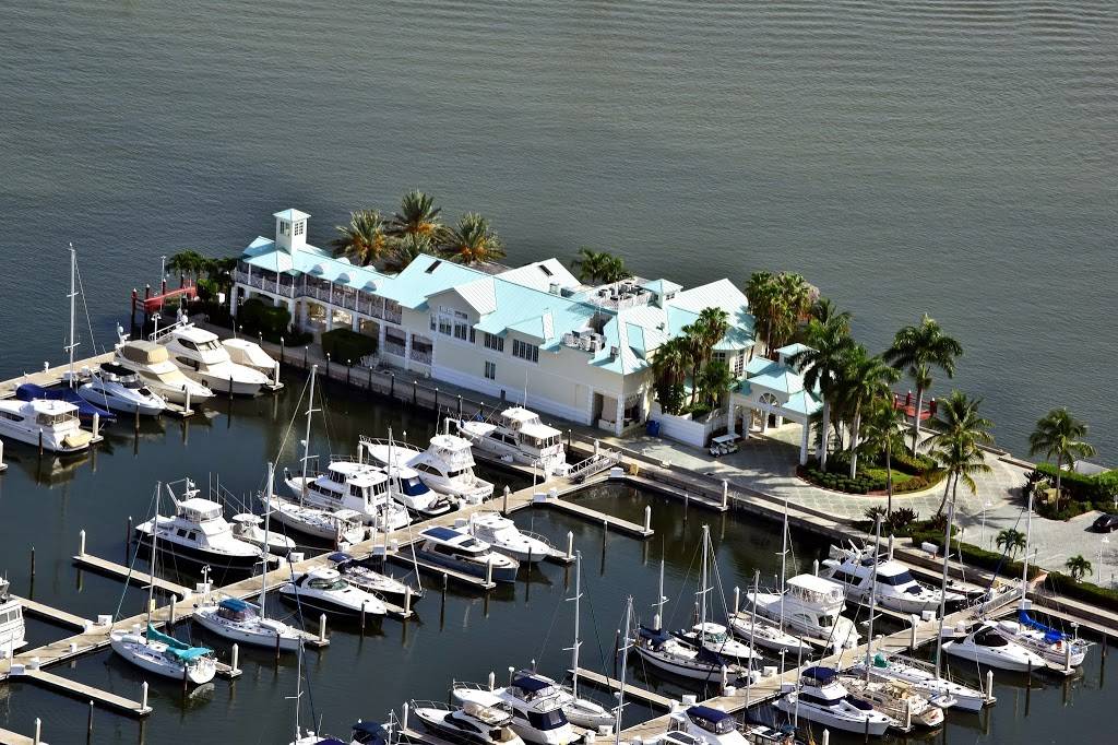 Marco Island Yacht Club | restaurant | 1400 N Collier Blvd, Marco Island, FL 34145, USA | 2393940199 OR +1 239-394-0199