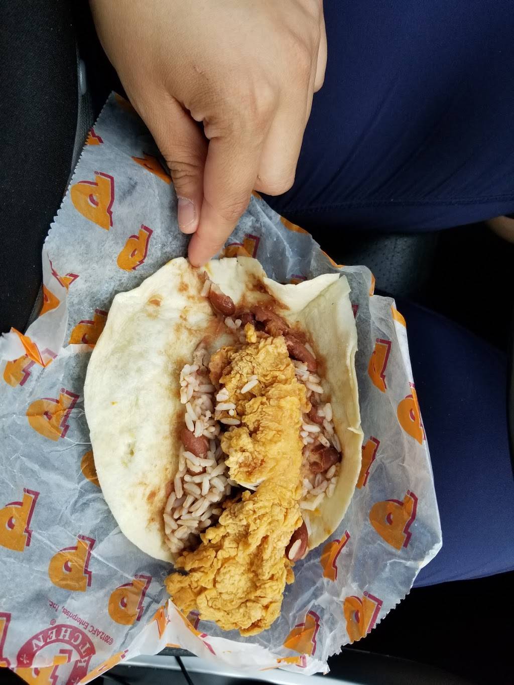 Popeyes | restaurant | 771 Queenston Rd, Hamilton, ON L8G 1A1, Canada | 9055940293 OR +1 905-594-0293