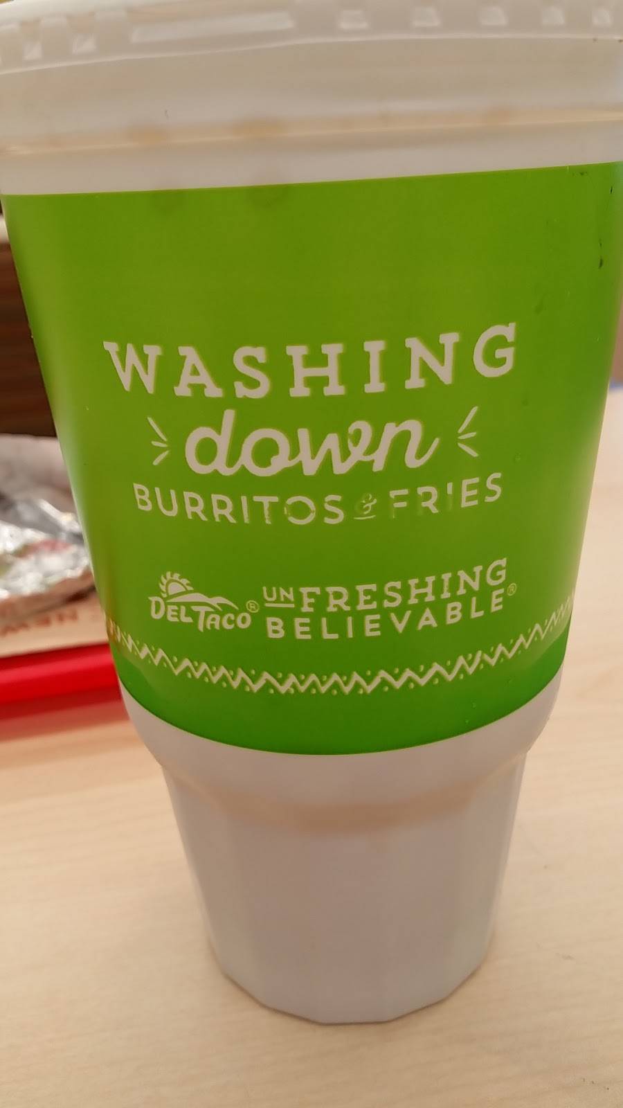 Del Taco | meal takeaway | 15229 N 35th Ave, Phoenix, AZ 85023, USA | 6028660590 OR +1 602-866-0590