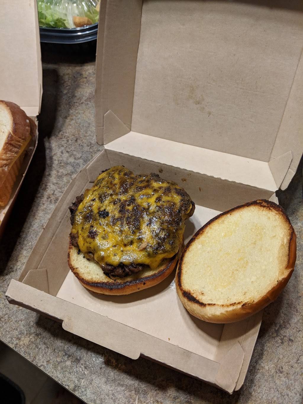 Applebees Grill + Bar | restaurant | 1785 Walden Ave, Cheektowaga, NY 14225, USA | 7168972605 OR +1 716-897-2605