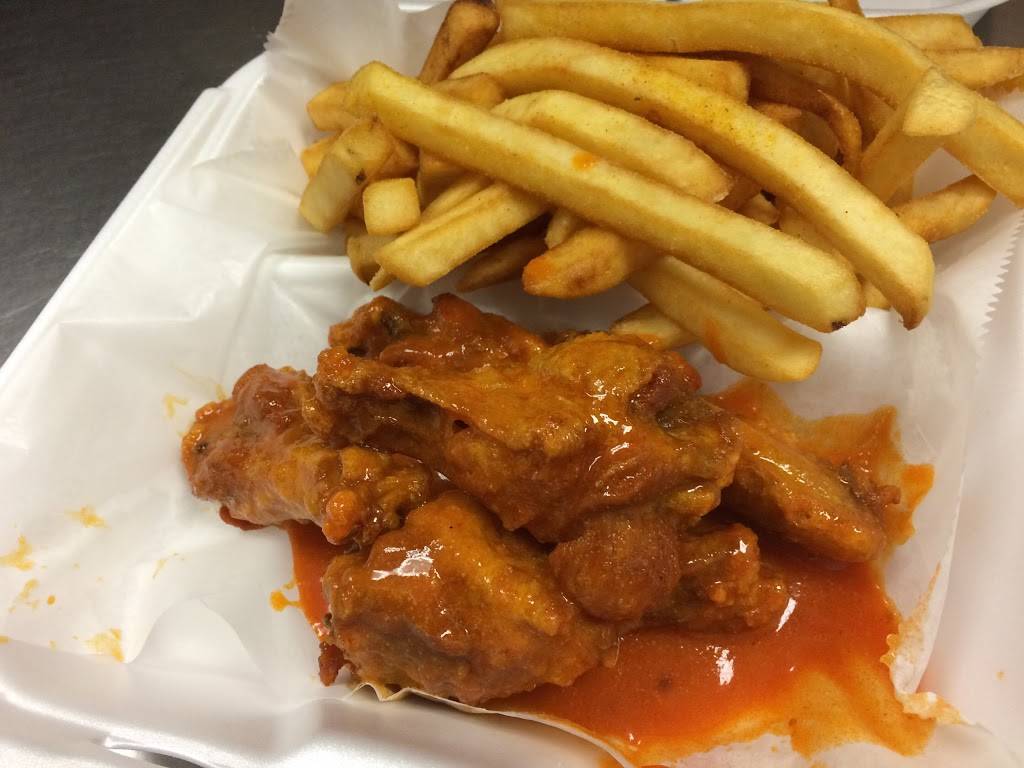 Wings & Seafood | restaurant | 5623 38th St, Indianapolis, IN 46254, USA | 3173873555 OR +1 317-387-3555