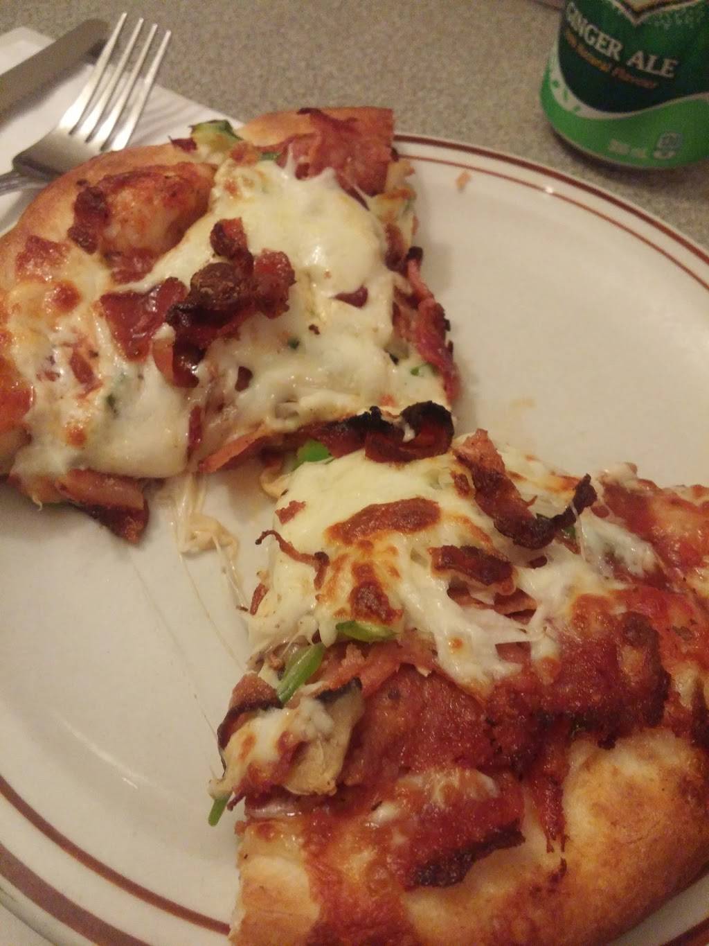 Restaurant Centrale Pizzeria | restaurant | 7610 Rue Centrale, LaSalle, QC H8P 1K9, Canada | 5143637444 OR +1 514-363-7444