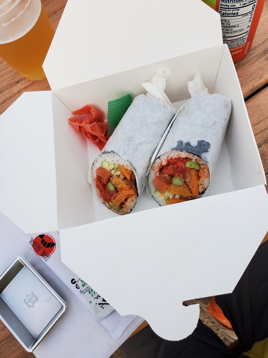 Modern Maki | restaurant | 636 S 6th St, Milwaukee, WI 53204, USA | 4147371191 OR +1 414-737-1191