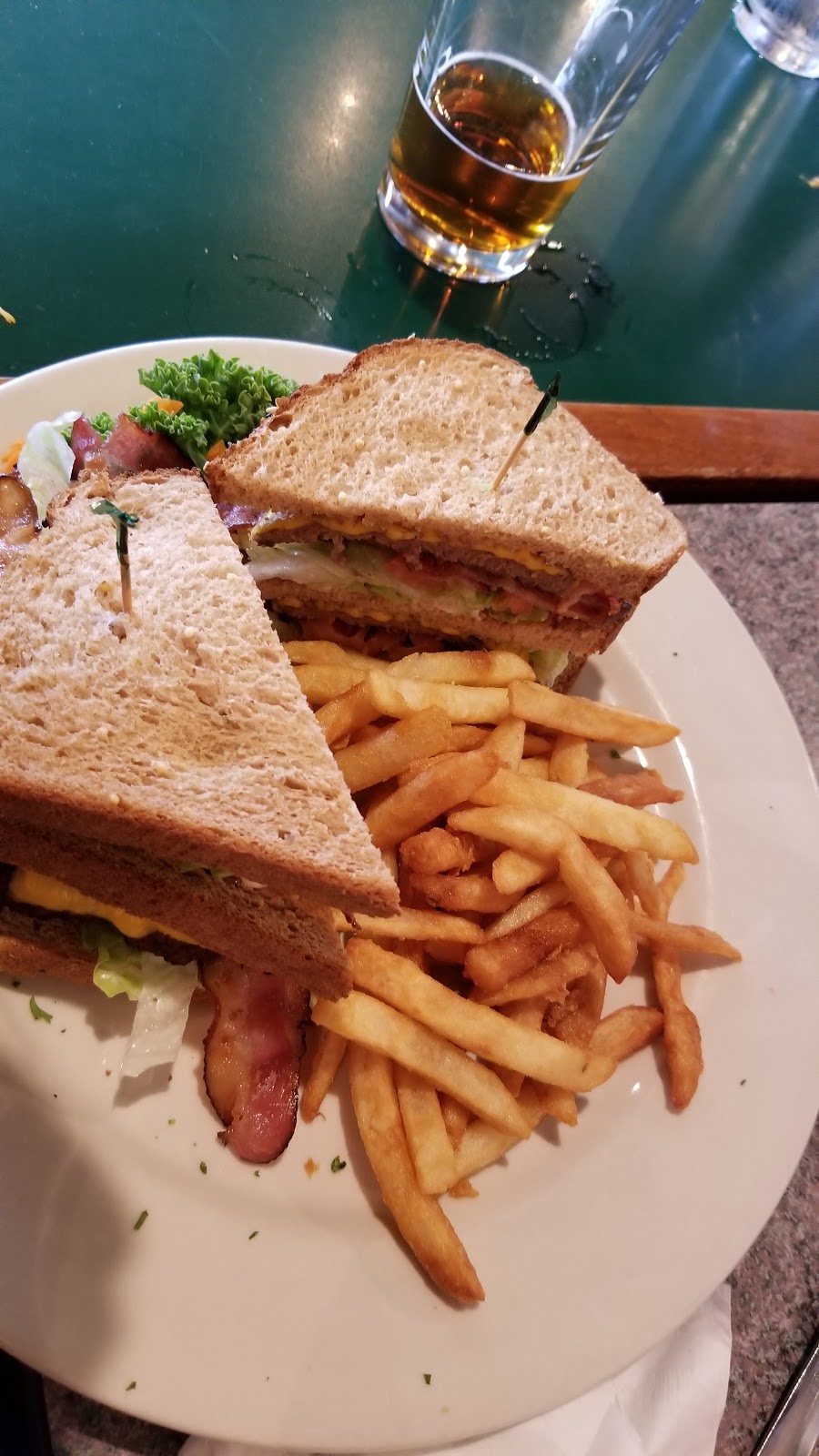 Swamp Buck Restaurant & Lounge | restaurant | 250 W Main St, Fort Kent, ME 04743, USA | 2078343055 OR +1 207-834-3055