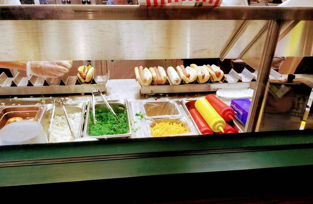 Portillos Hot Dogs | meal takeaway | 8450 Hudson Rd, Woodbury, MN 55125, USA | 6122950100 OR +1 612-295-0100