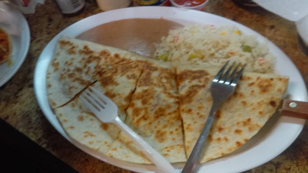 Mariscos El Perihuete | restaurant | 10910 Long Beach Blvd #101, Lynwood, CA 90262, USA | 3106046942 OR +1 310-604-6942