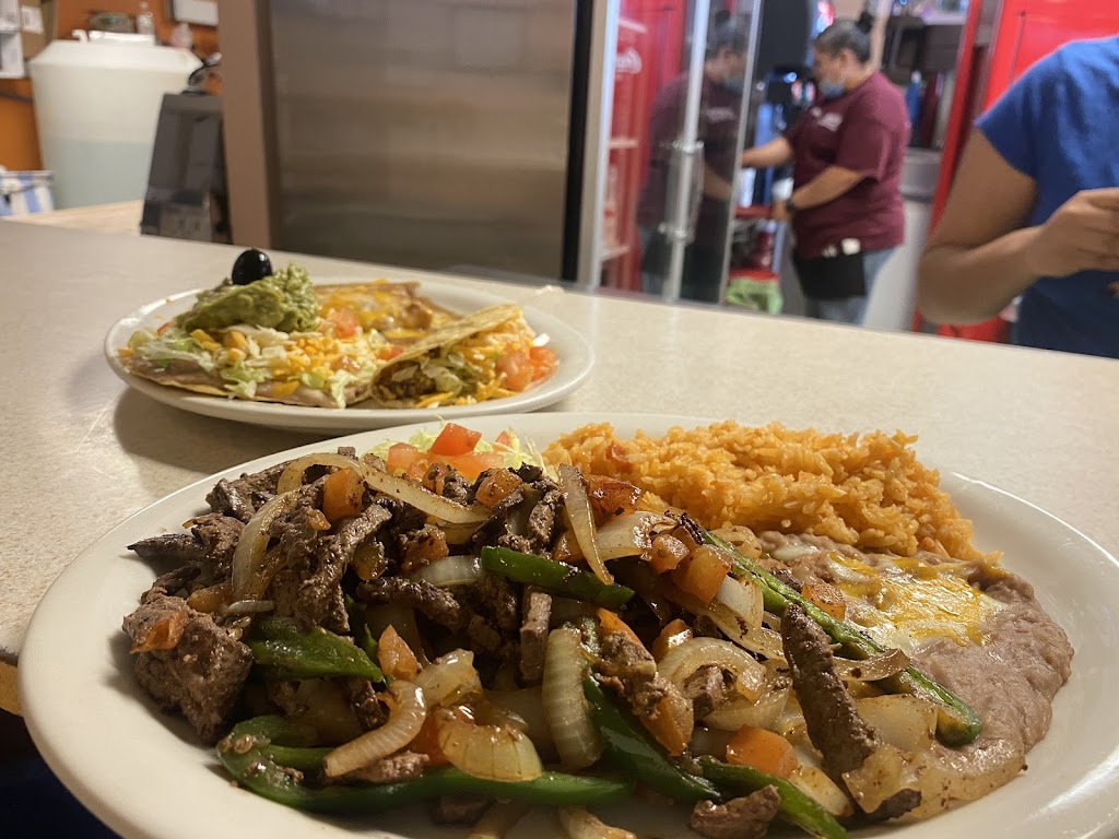 Gerados Restaurant | restaurant | 1001 Golder Ave, Odessa, TX 79761, USA | 4323335169 OR +1 432-333-5169