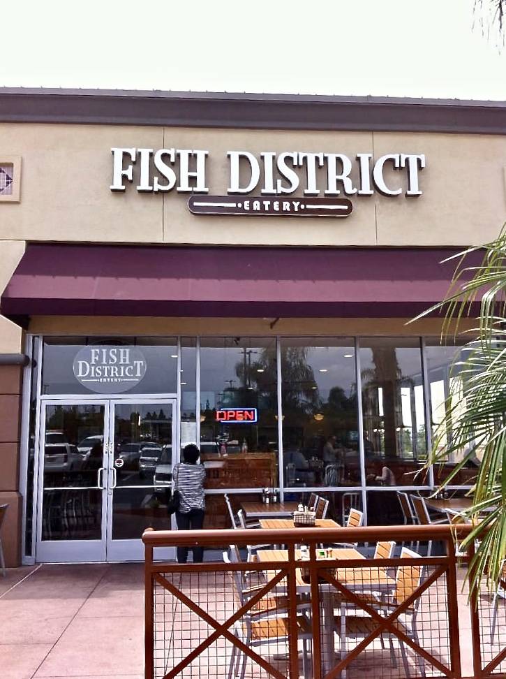 Fish District | meal takeaway | 12002 Carmel Mountain Rd, San Diego, CA 92128, USA | 8584851577 OR +1 858-485-1577