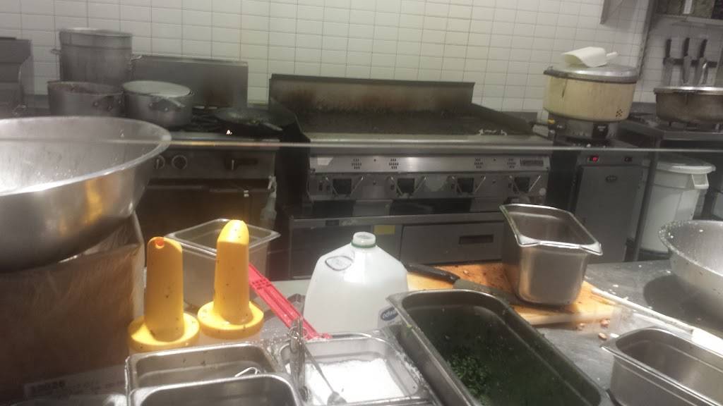 Chipotle Mexican Grill | restaurant | 358 W Broad St, Falls Church, VA 22046, USA | 7035348301 OR +1 703-534-8301