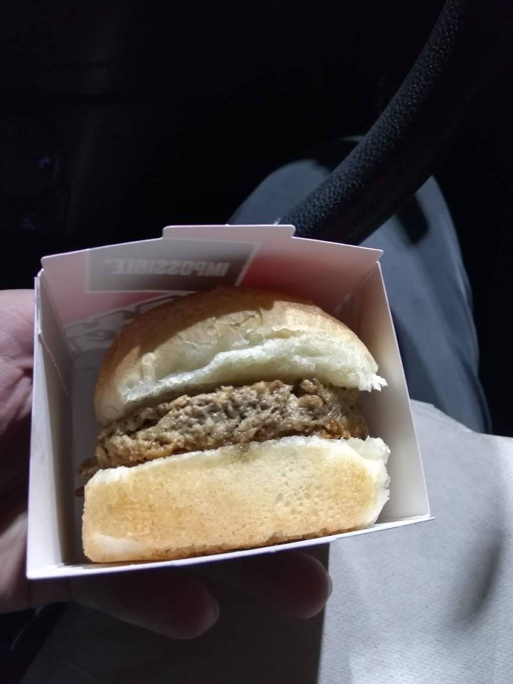 White Castle | restaurant | 1608 E 10th St, Jeffersonville, IN 47130, USA | 8122822692 OR +1 812-282-2692