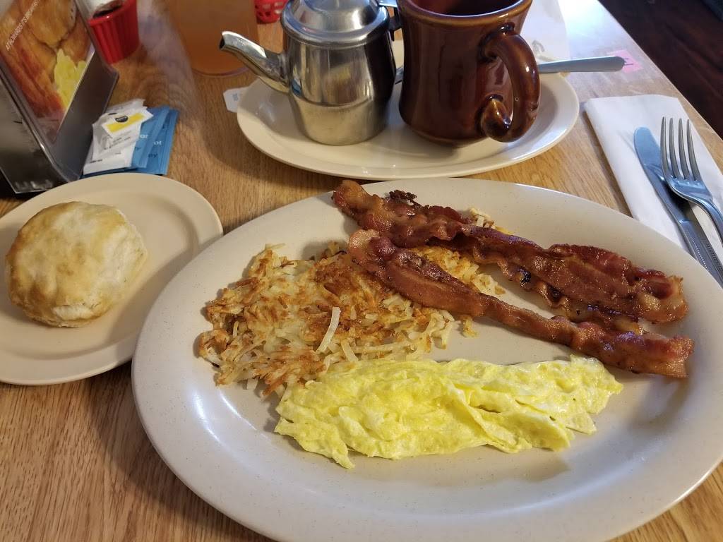 Howards Restaurant | restaurant | 488 S Yonge St, Ormond Beach, FL 32174, USA | 3866731222 OR +1 386-673-1222