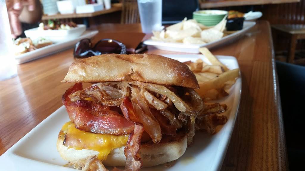 Applebees Grill + Bar | restaurant | 1990 Griffith Rd, Winston-Salem, NC 27103, USA | 3367688847 OR +1 336-768-8847