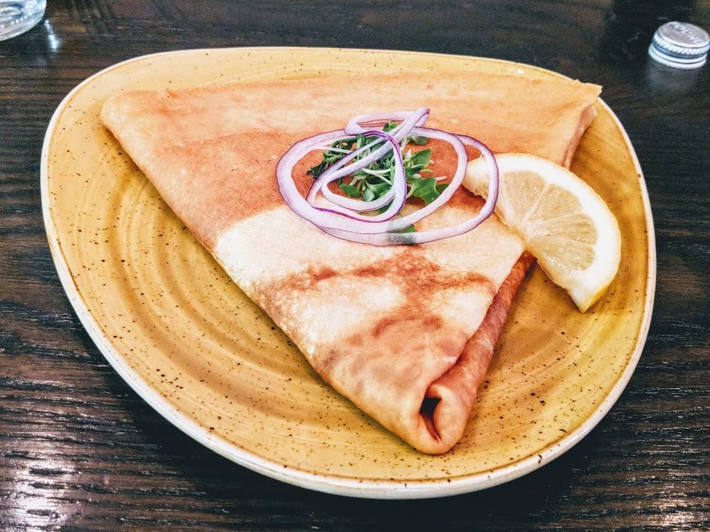 The Crepe Shop | cafe | 2928 N Broadway, Chicago, IL 60657, USA | 7738570018 OR +1 773-857-0018