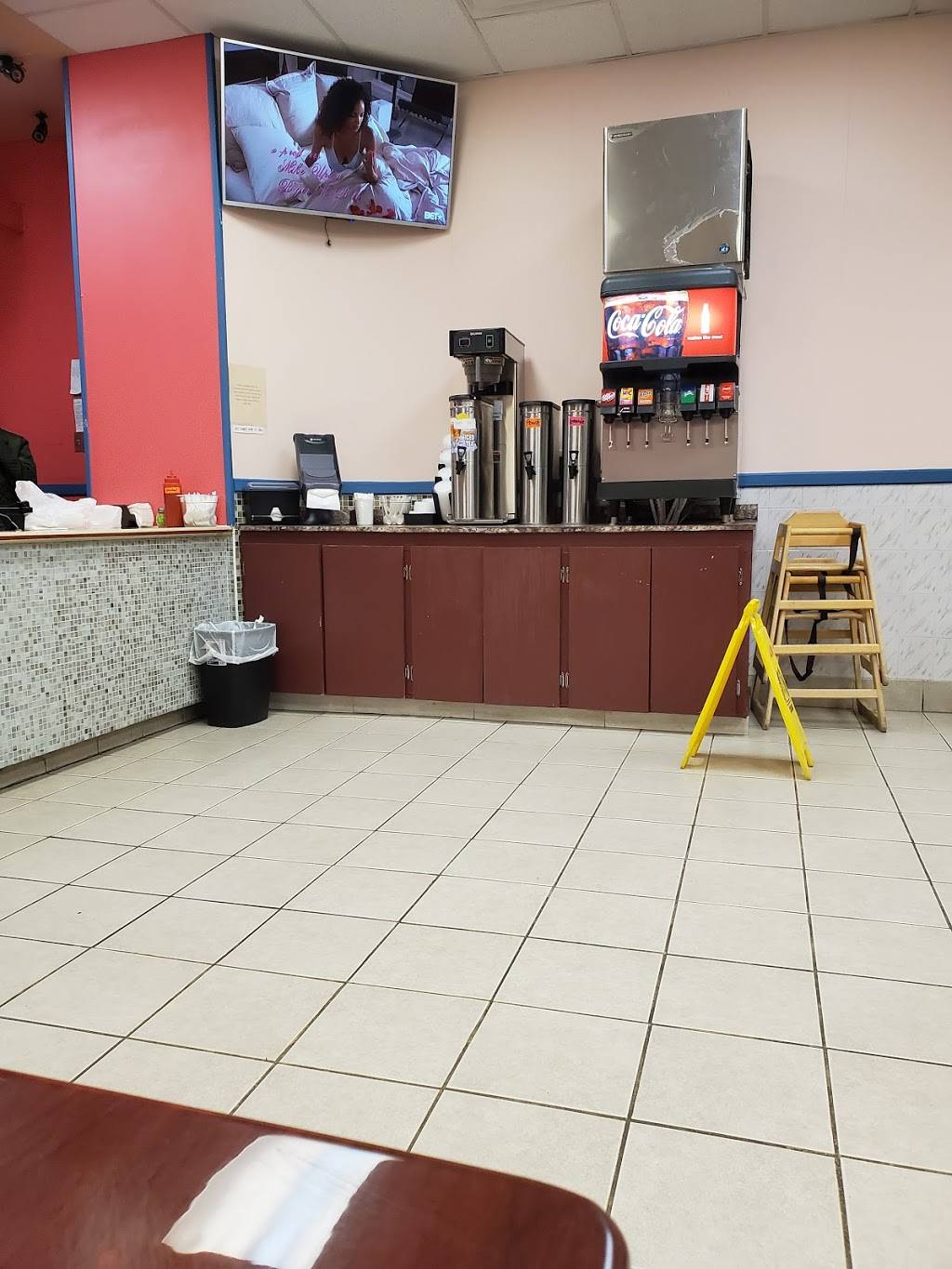 Wings and seafood | restaurant | 2812 Spring Ave SW suite B, Decatur, AL 35603, USA | 2566864353 OR +1 256-686-4353