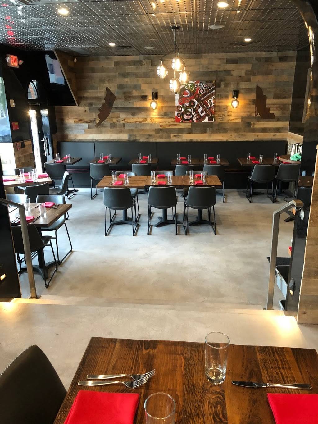 The Urban Hamlet | restaurant | 124 Pondfield Rd, Bronxville, NY 10708, USA | 9146527407 OR +1 914-652-7407