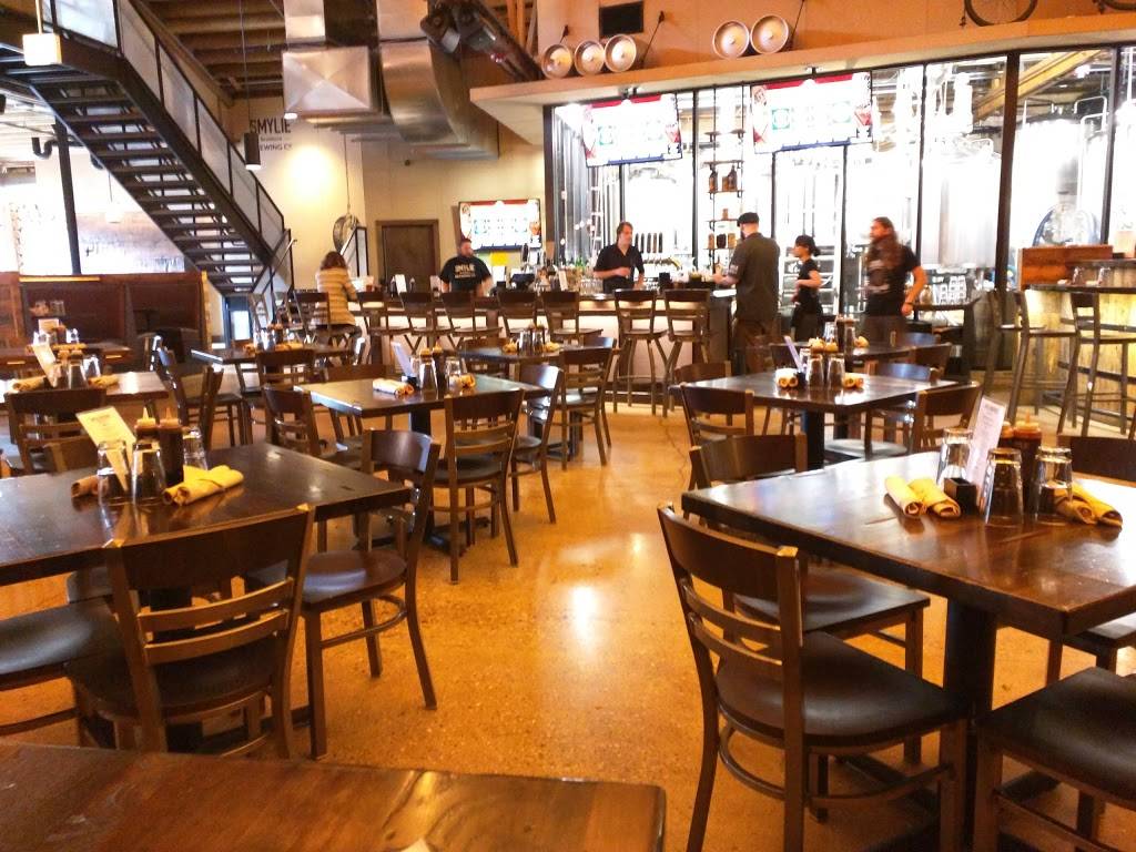 Smylie Brothers Brewing Co. | restaurant | 1615 Oak Ave, Evanston, IL 60201, USA | 2249997320 OR +1 224-999-7320
