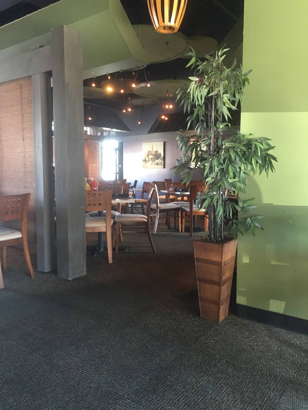 Sukhothai Restaurant | meal takeaway | 398 Harrisburg Ave #450, Lancaster, PA 17603, USA | 7175179422 OR +1 717-517-9422